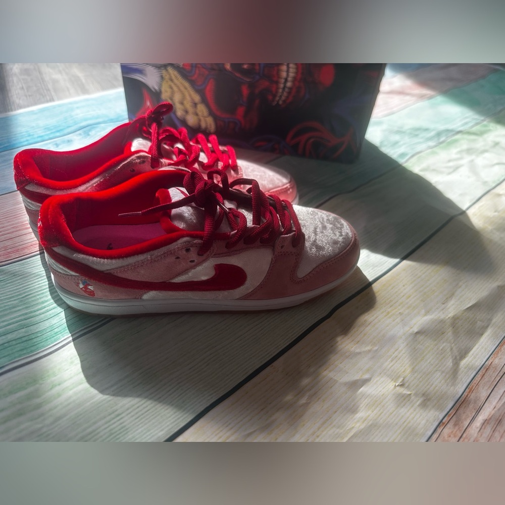 Strange love dunks